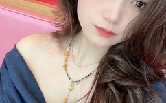 夫では満足できない人妻